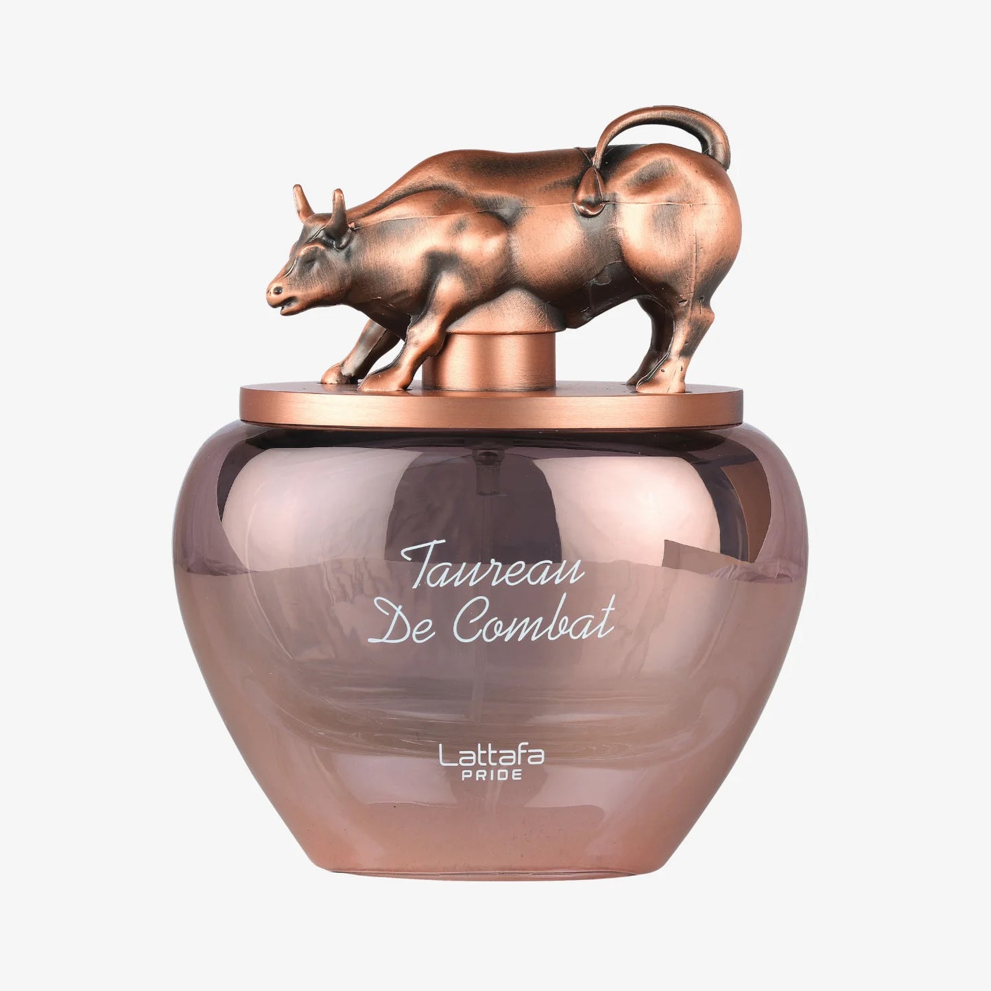 Lattafa Pride Taureau De Combat Parfümflasche, elegantes Design, für Männer, mit maskulinem Duft, auf einem weißen Hintergrund.